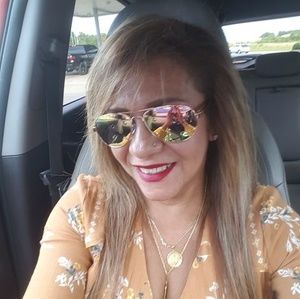 Meet your Posher, Jackie